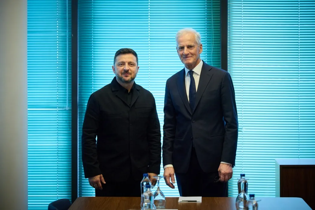 Зеленский в Анкаре с премьер-министром Норвегии.