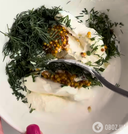 Вкусный летний салат из помидоров и кабачков: чем заправить
