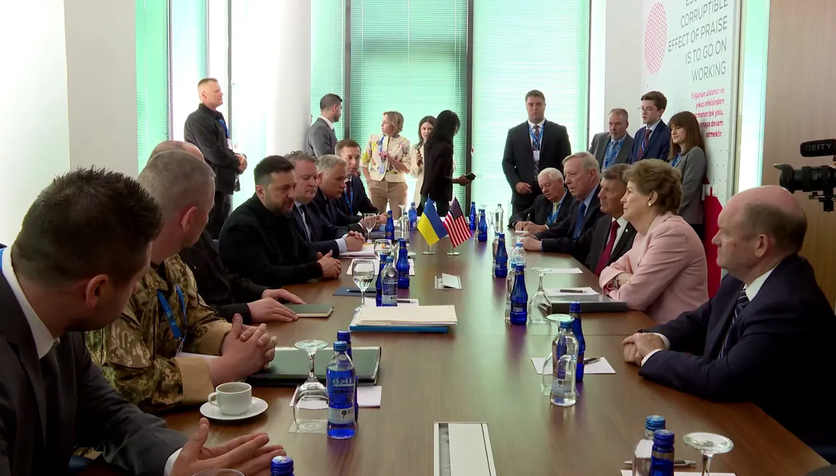 Встреча украинского лидера с делегацией Конгресса США.