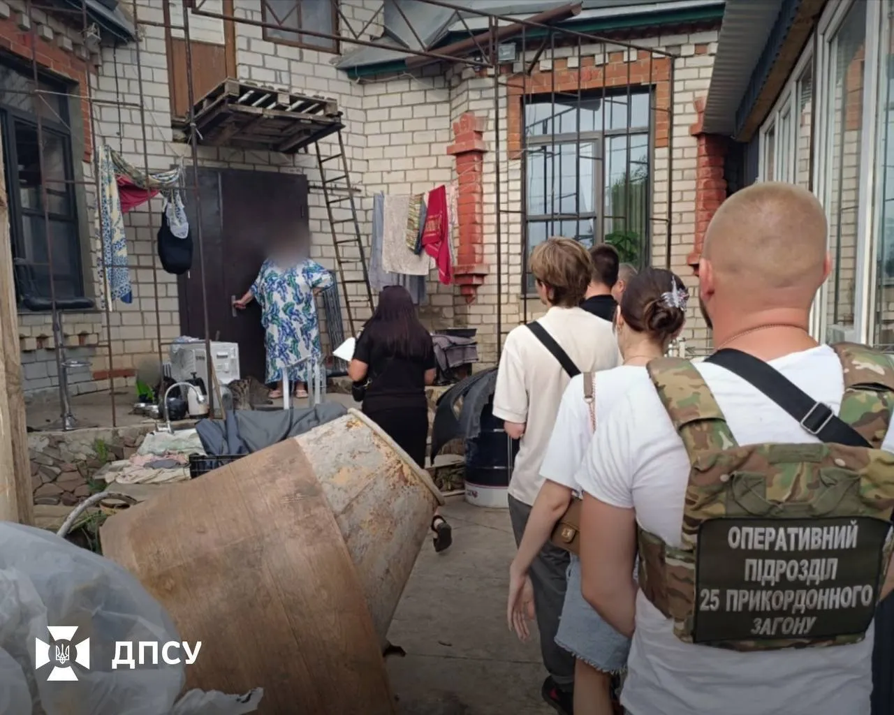 Пограничники разоблачили группу мужчин, которые незаконно пытались выехать из Украины