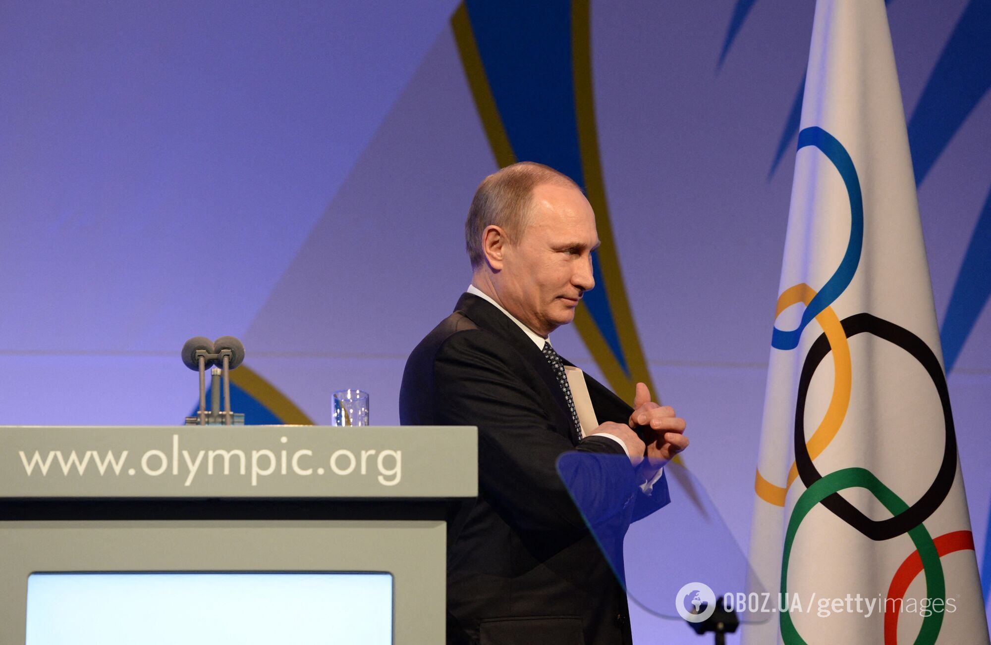 Путин во время открытия ОИ в Сочи