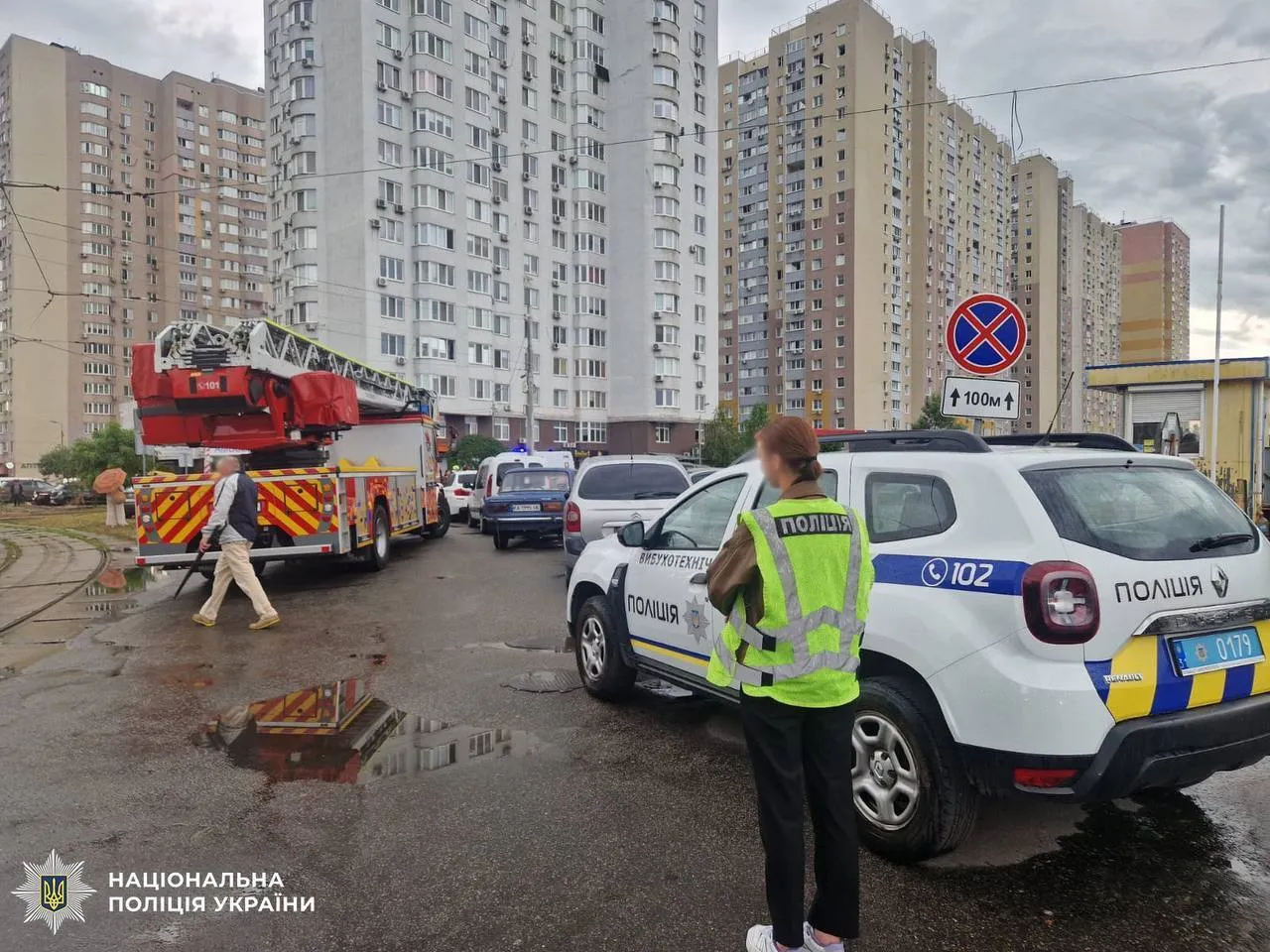Попадание в Деснянском районе.
