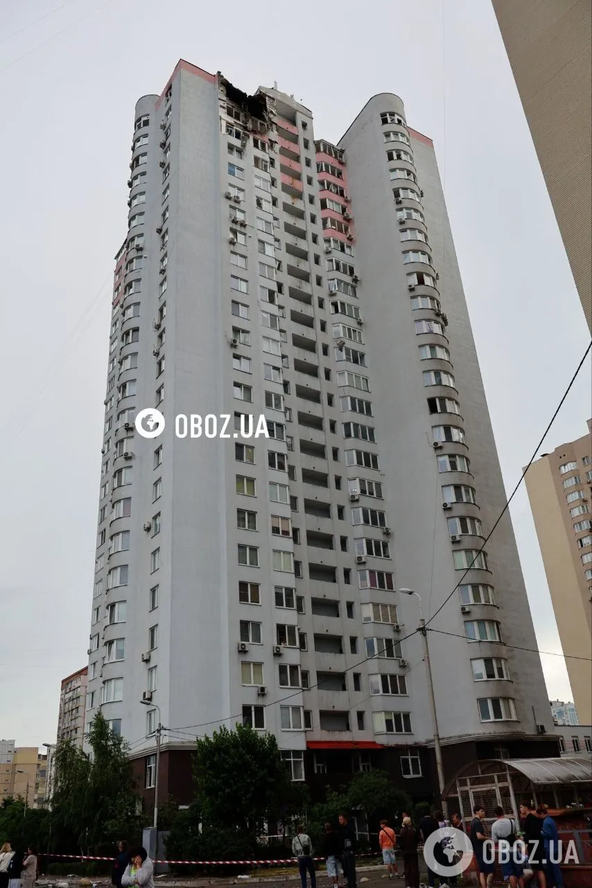 Здание, пострадавшее от атаки РФ.