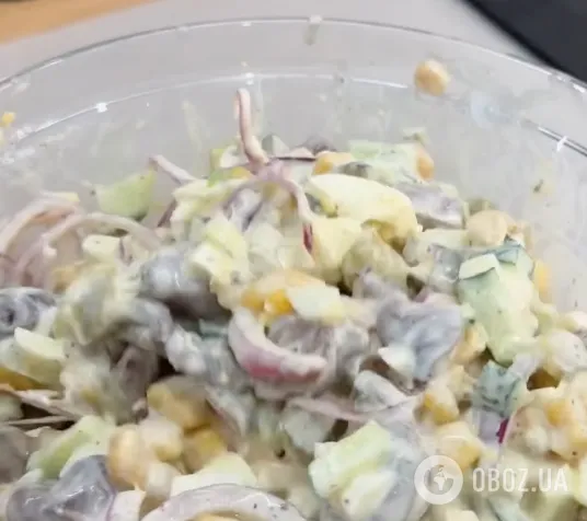 Сытный салат из куриных сердечек: делимся легким рецептом блюда