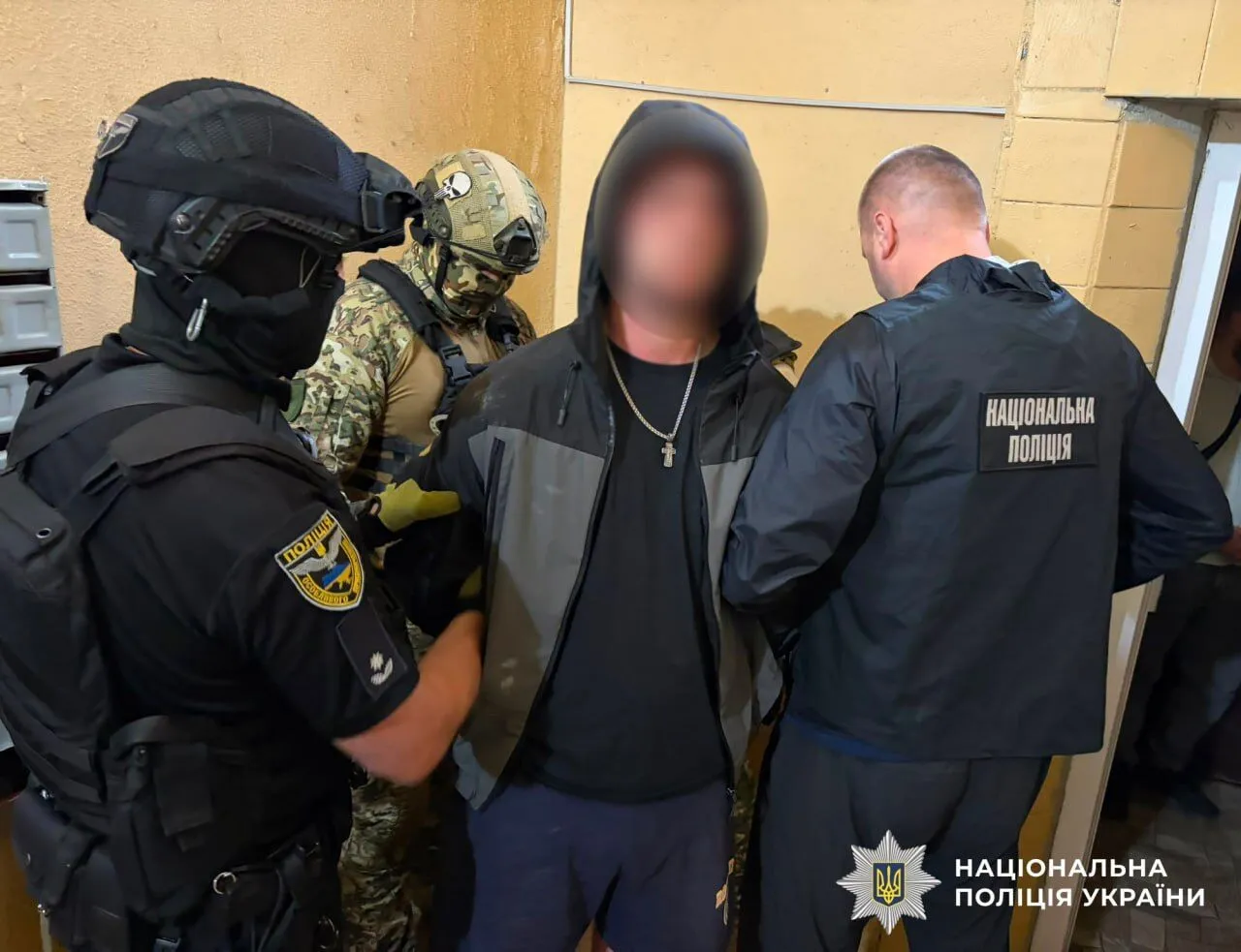 Нападавшим оказался 23-летний житель Львова
