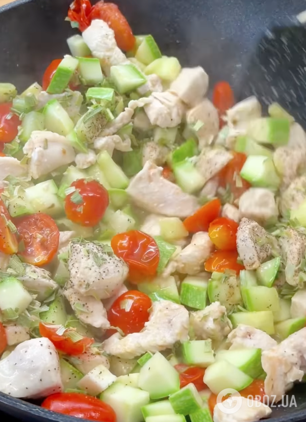 Тушеные кабачки с филе и черри: делимся легким рецептом полезного и вкусного блюда