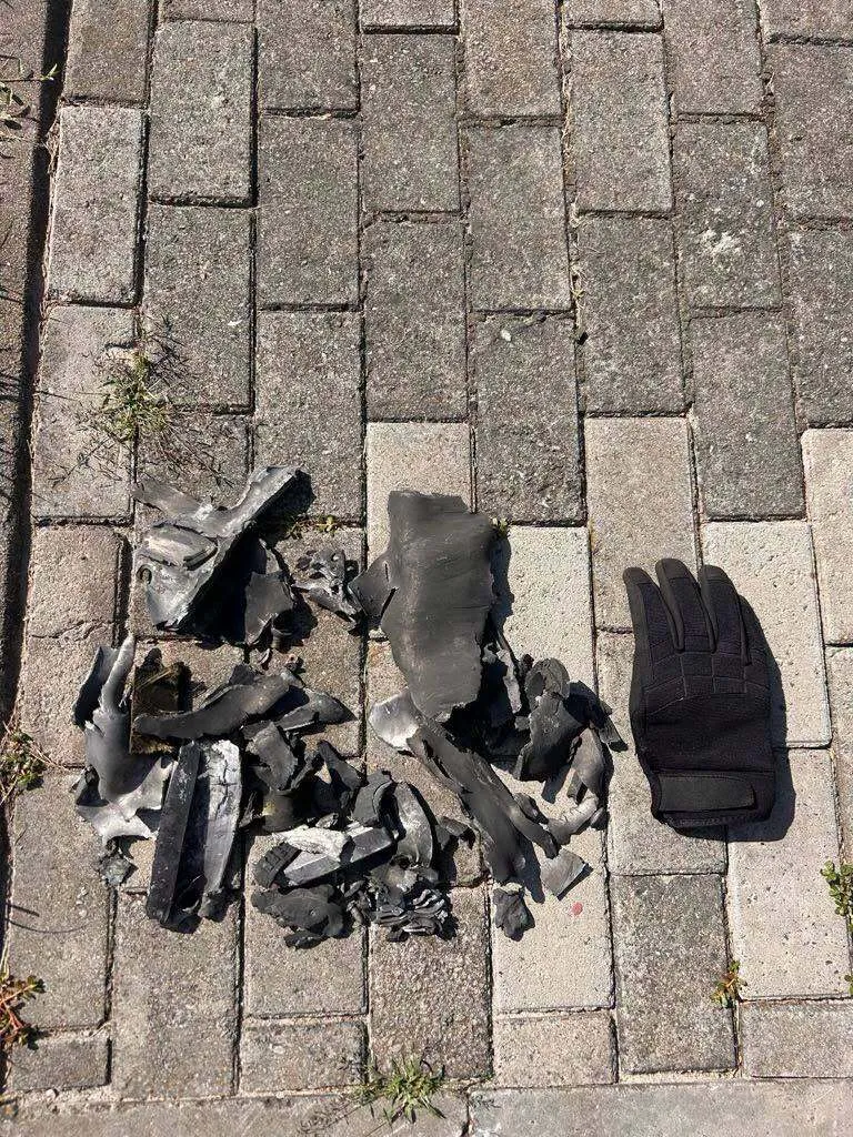 В Киеве в результате обстрела было повреждено здание посольства Литвы.
