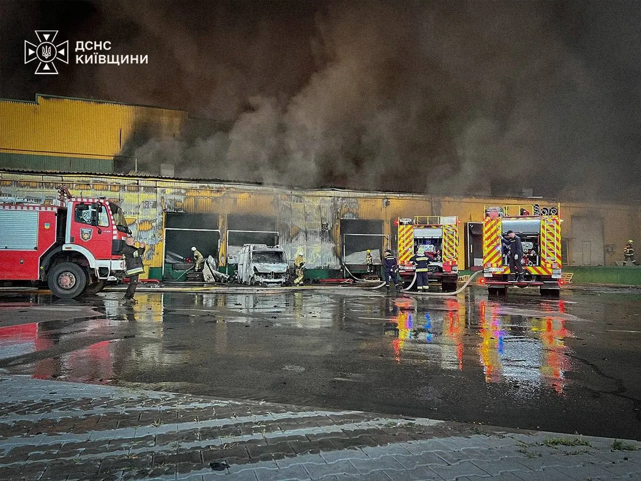Ворог знову атакував Київщину, є загиблий та постраждалі.