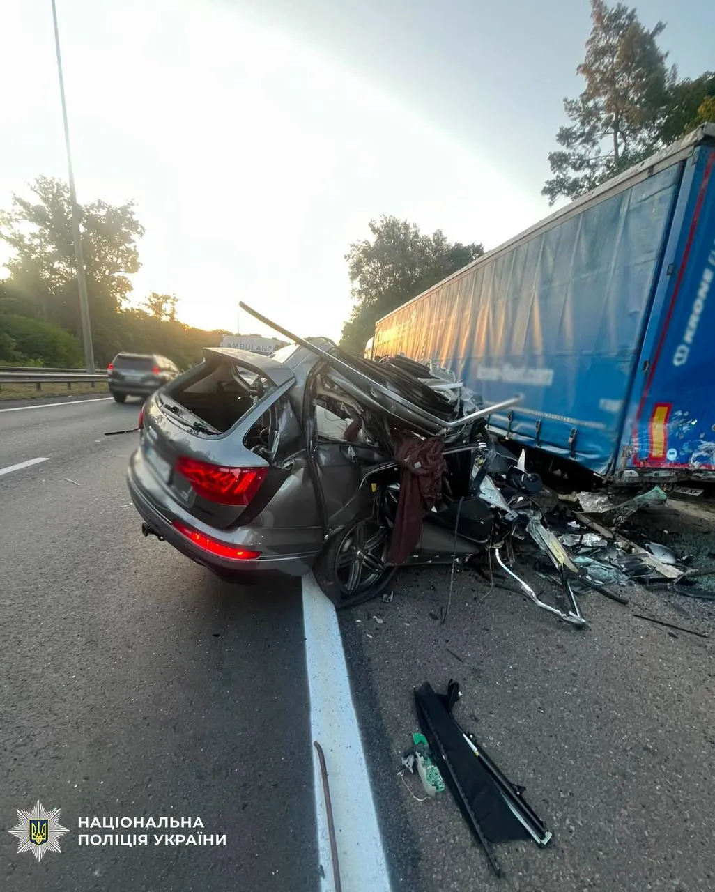 В результате ДТП погибли 2-летний ребенок и его мать.