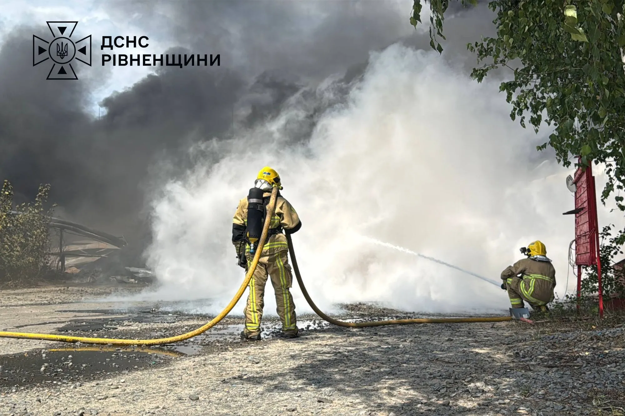 Пожар на заводе в Ровенской области.