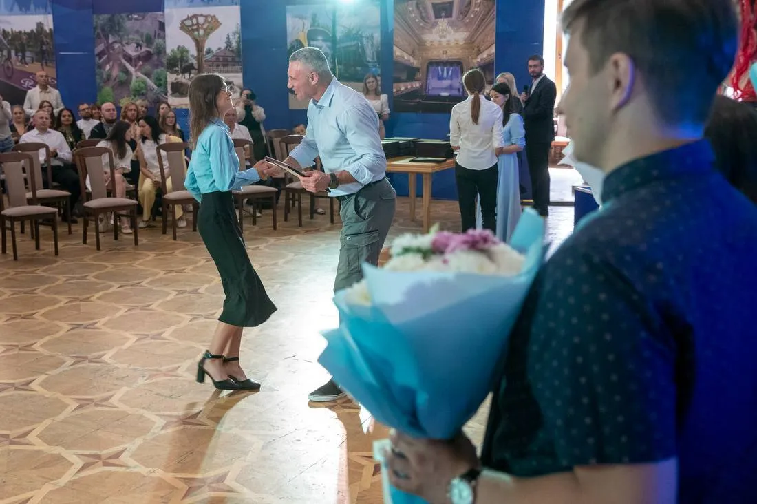 Кличко наградил талантливую молодежь столицы
