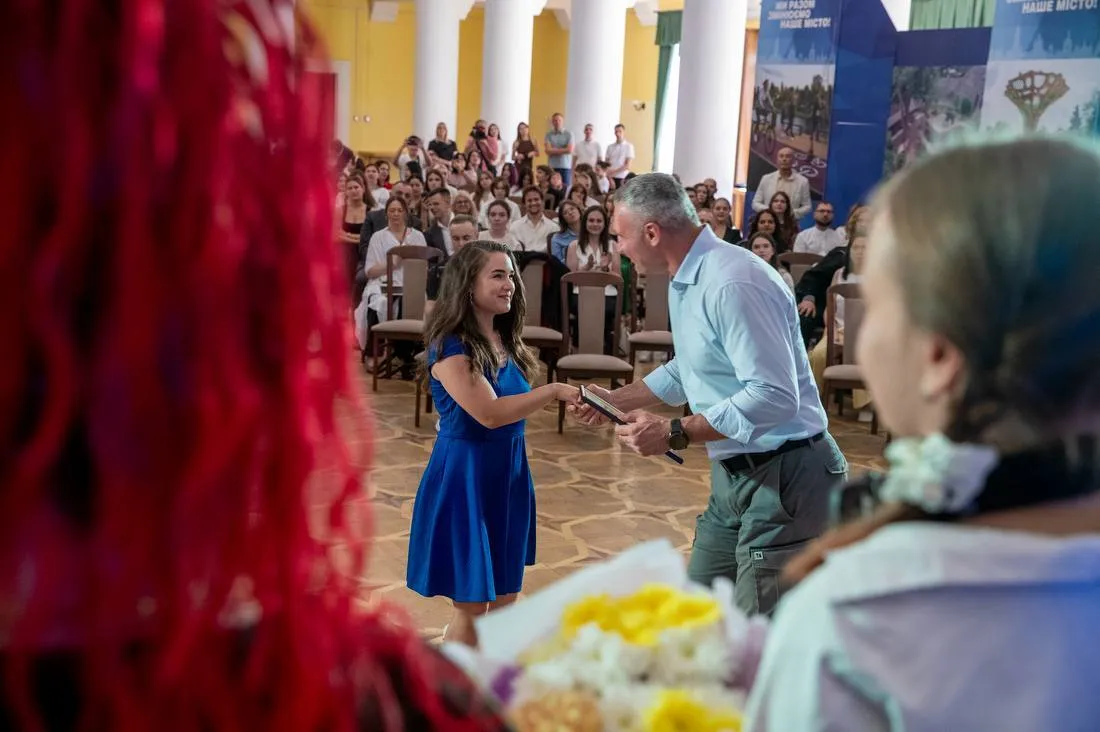 Кличко наградил талантливую молодежь столицы