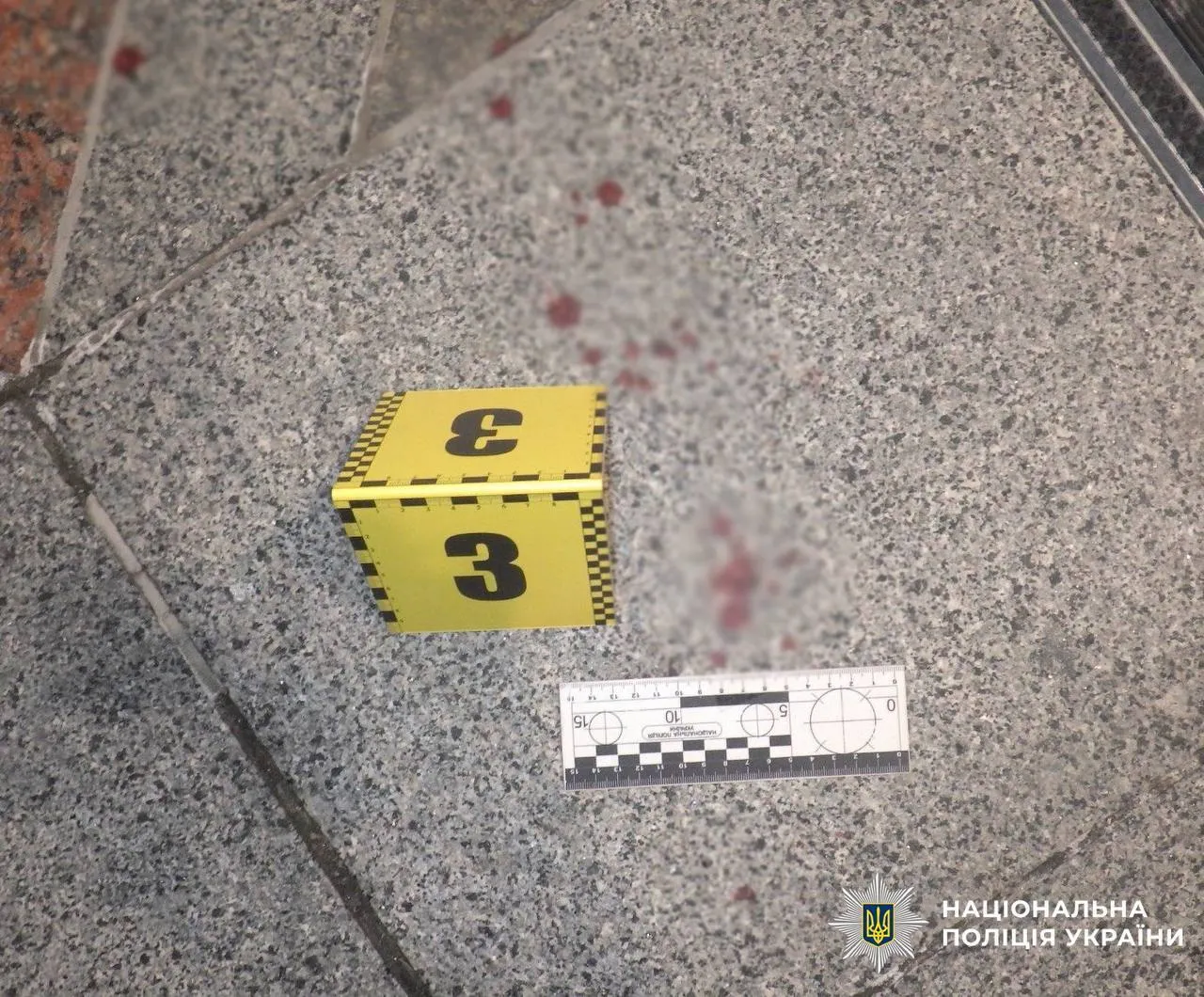 Чоловік влаштував різанину в ресторані.