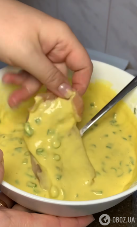 Занурюємо м'ясо у кляр