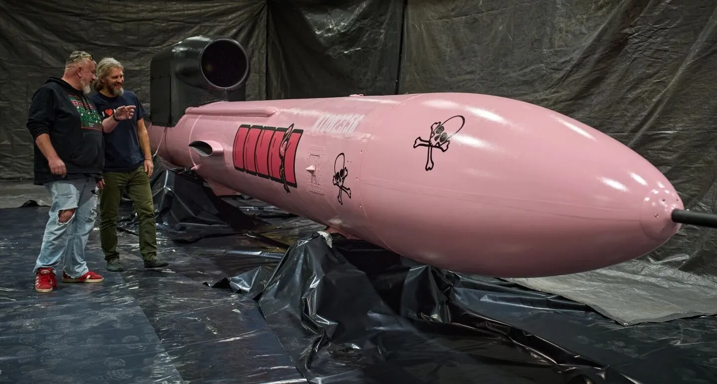 FP-5 «Фламинго» чаще всего имеет оранжевый цвет