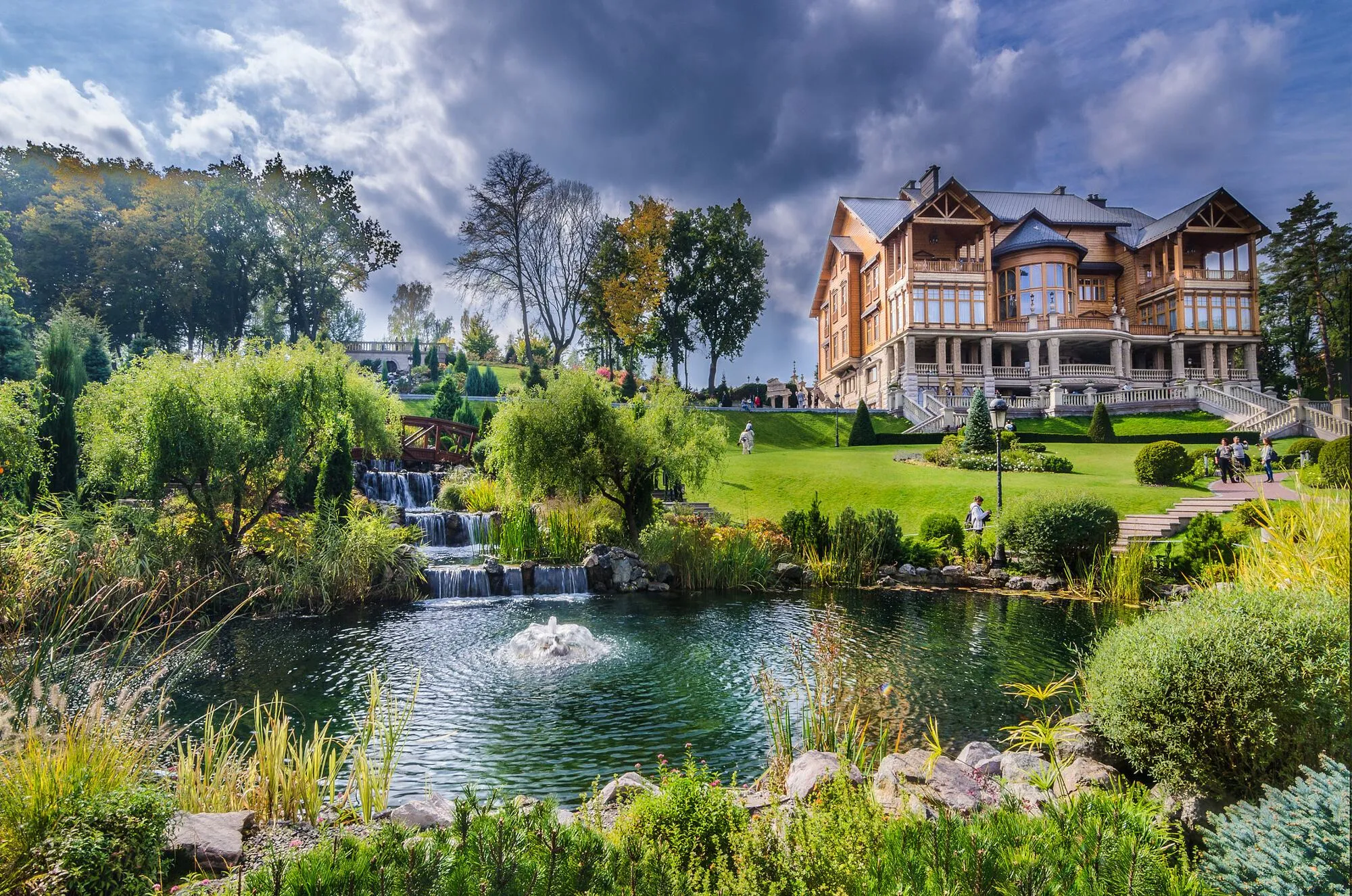 Межигір'я, село Нові Петрівці. Сучасне фото.
