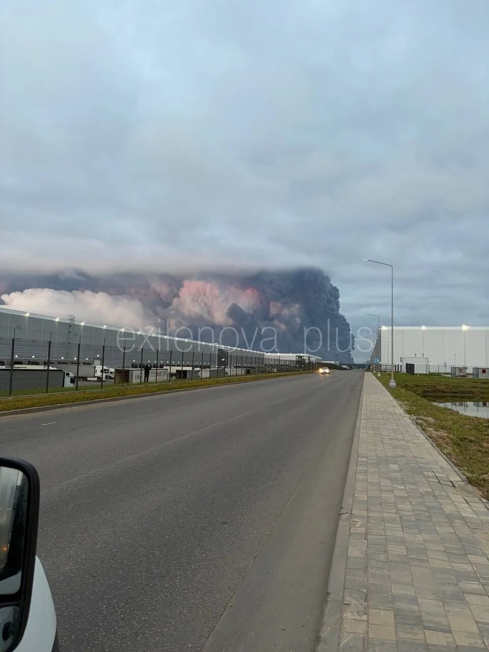 Видовищні пожежі у Московській області після ударів дронів