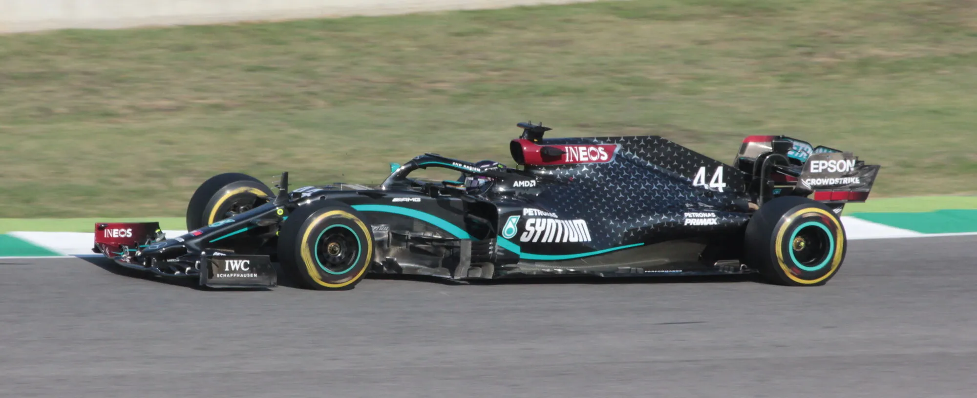 Mercedes W11.