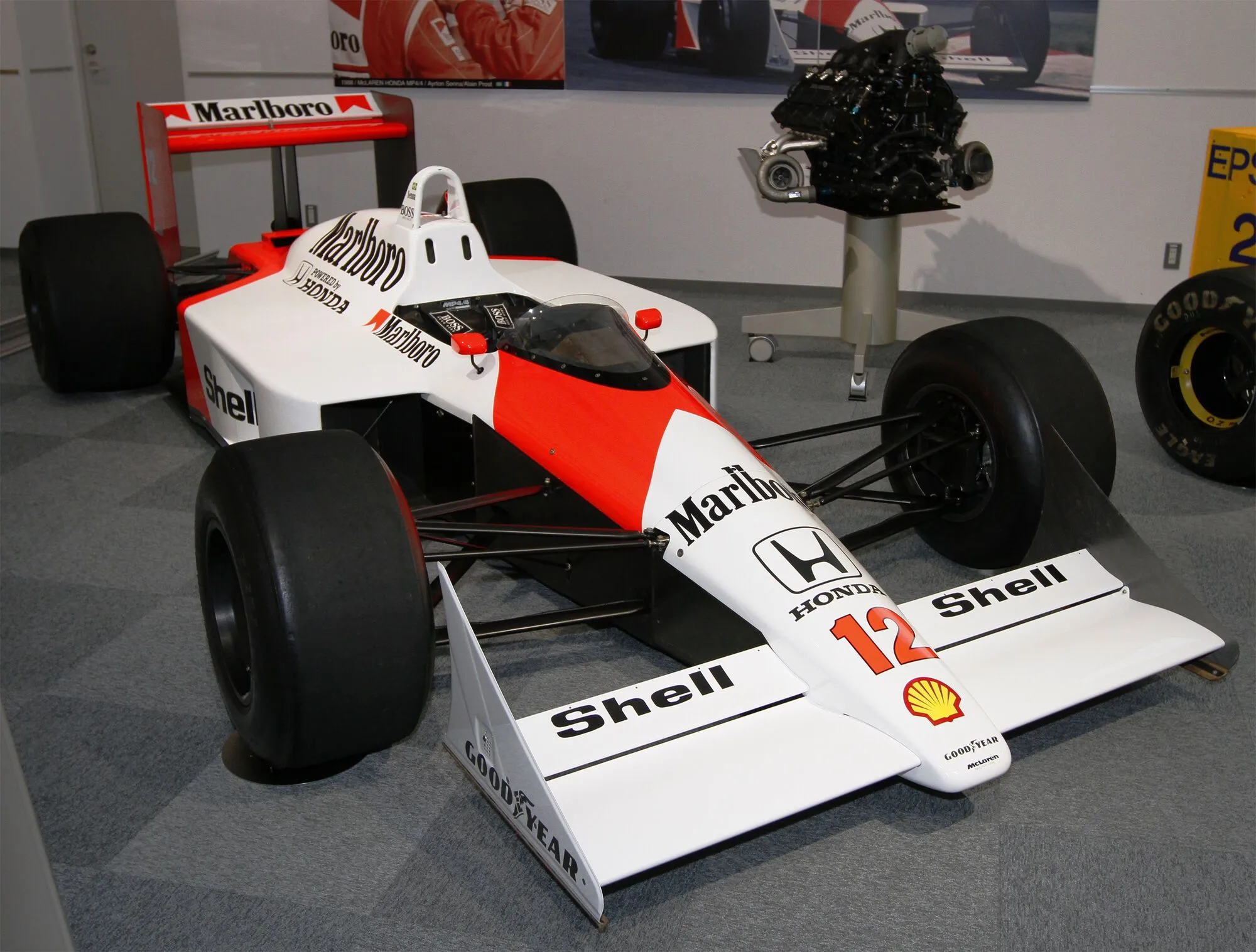 McLaren MP4/4.