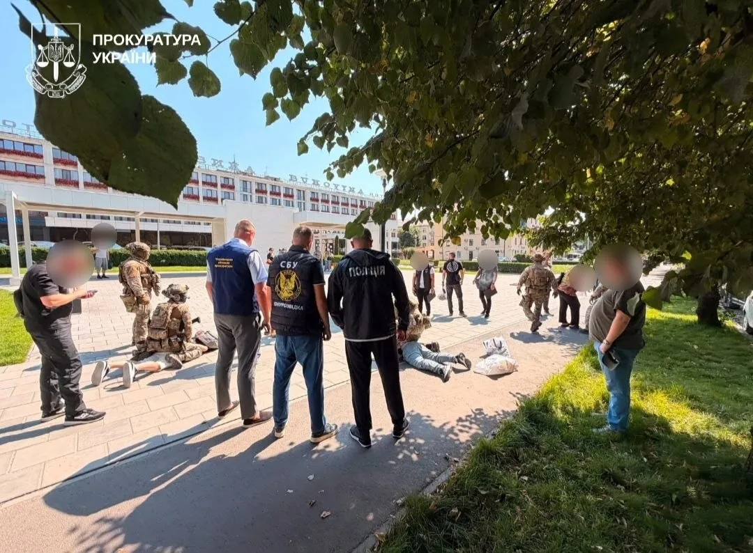 Диверсантів затримали на гарячому