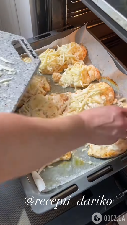 Добавляем сыр