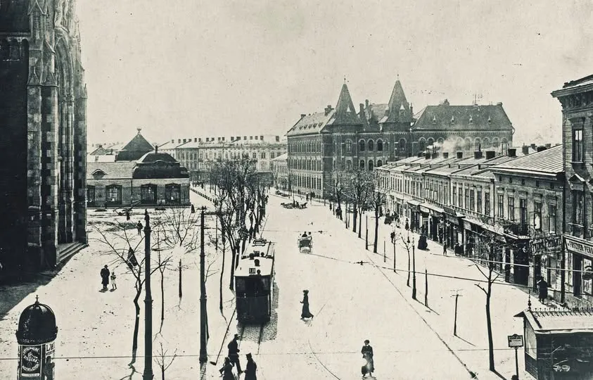 Кінець вулиці Степана Бандери у Львові.