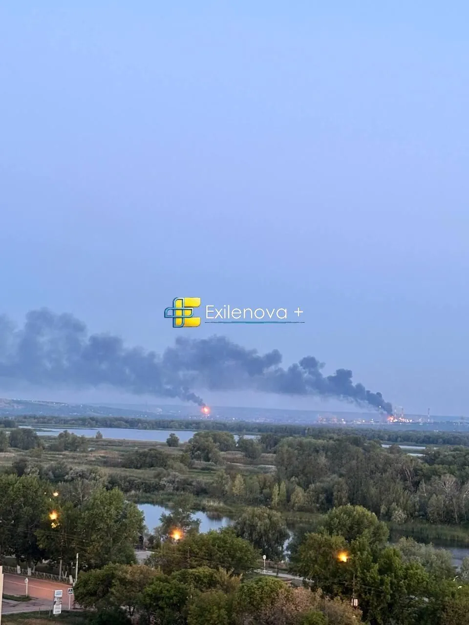 Очаги пожара на Саратовском НПЗ
