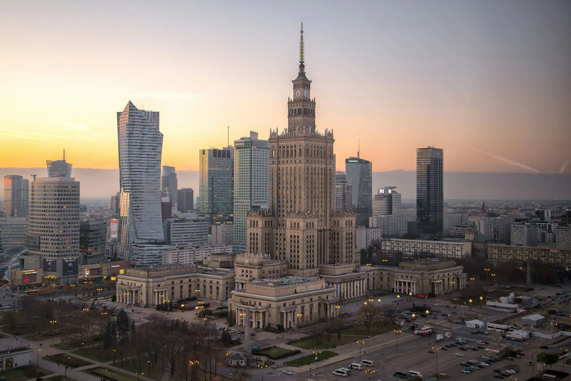 В Варшаве пристально следили за референдумом в Украине и целенаправленно спешили обогнать Канаду.