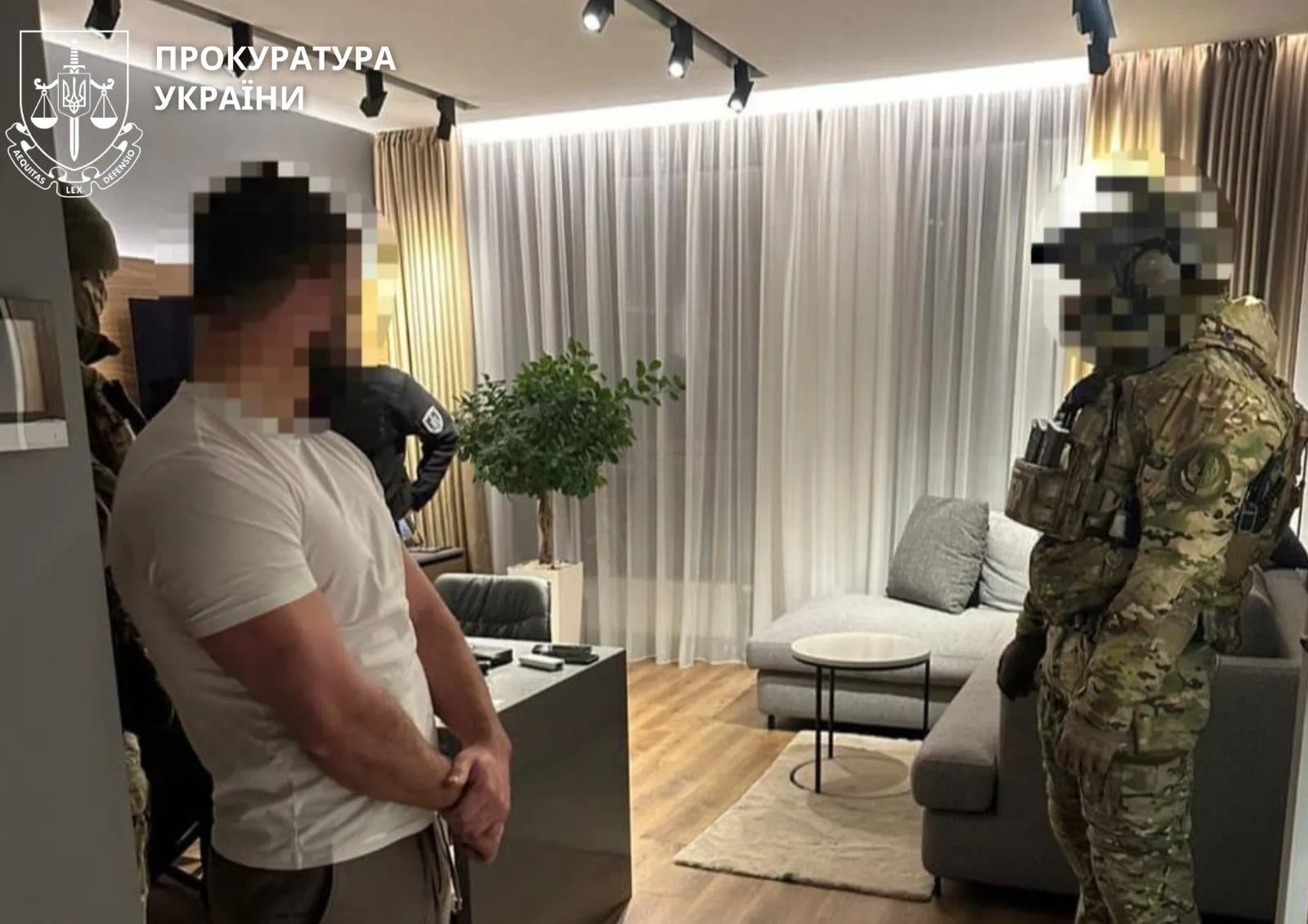 Обыски у военного