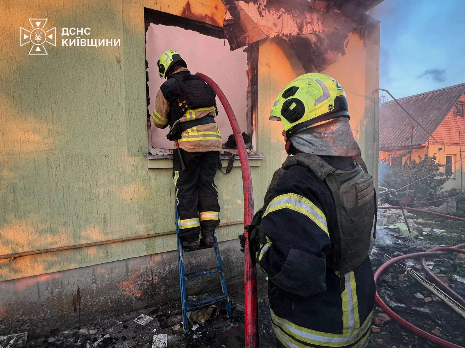 Наслідки чергової терористичної атаки РФ на Київщину.