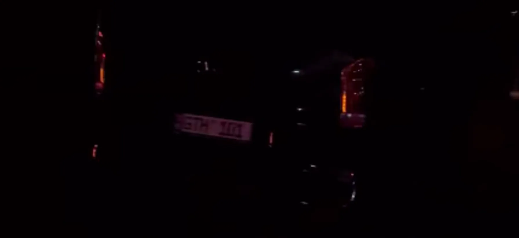 Трансфер мав номерні знаки молдовського, а не українського зразка.
