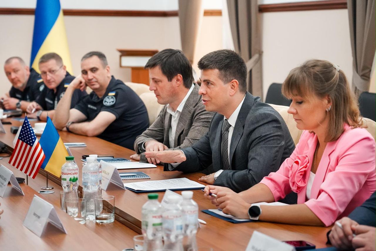 Особое внимание уделили безопасности судоходства и функционированию украинского морского коридора.