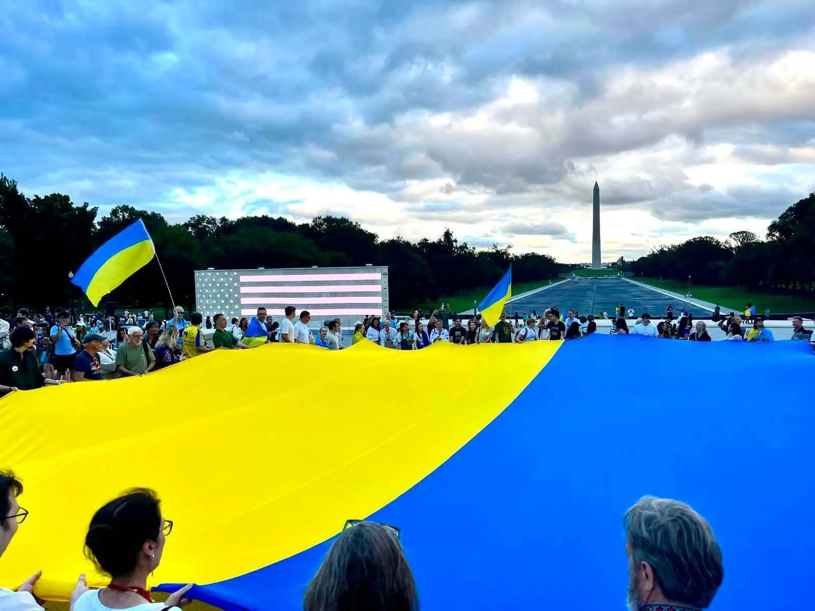 Українці у цей день зібралися біля Меморіалу Лінкольна у Вашингтоні