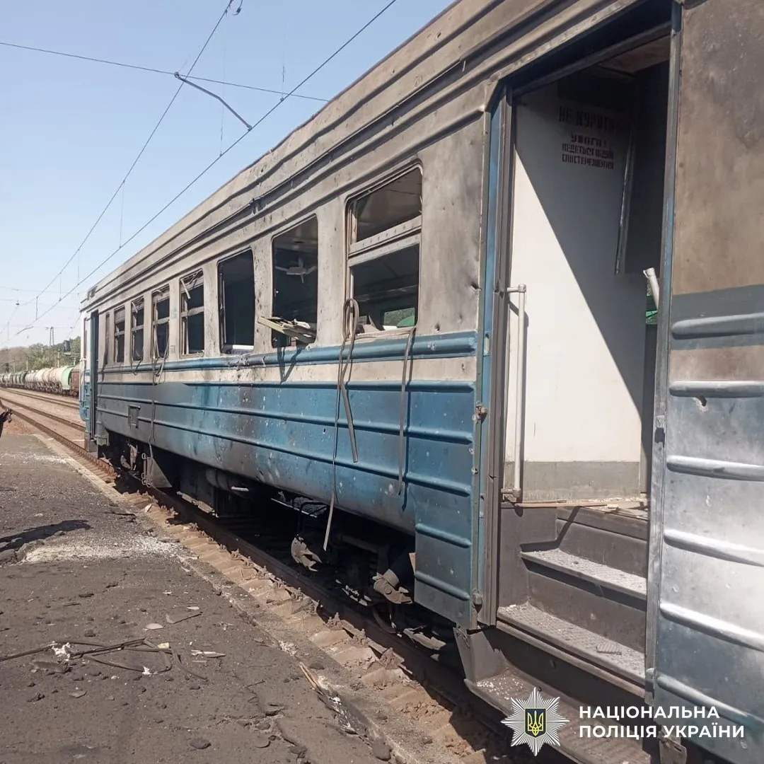 РФ ударила по електричці Лозова-Харків.
