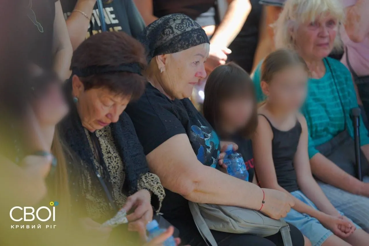 Диана Паславская – в Кривом Роге простились с жертвой удара РФ.