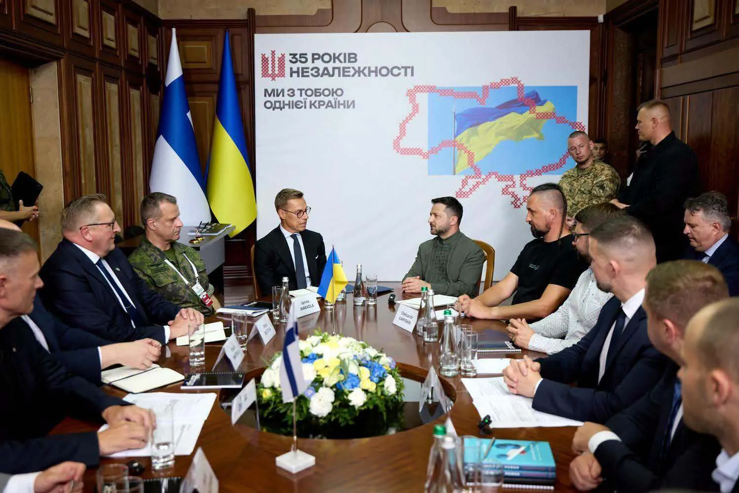 Главы государств приняли участие в круглом столе, посвященном украинско-финскому сотрудничеству