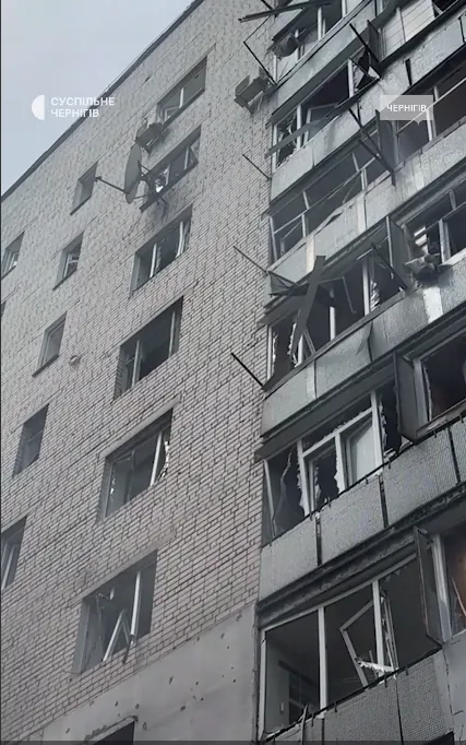 Російські окупанти обстріляли Чернігів.