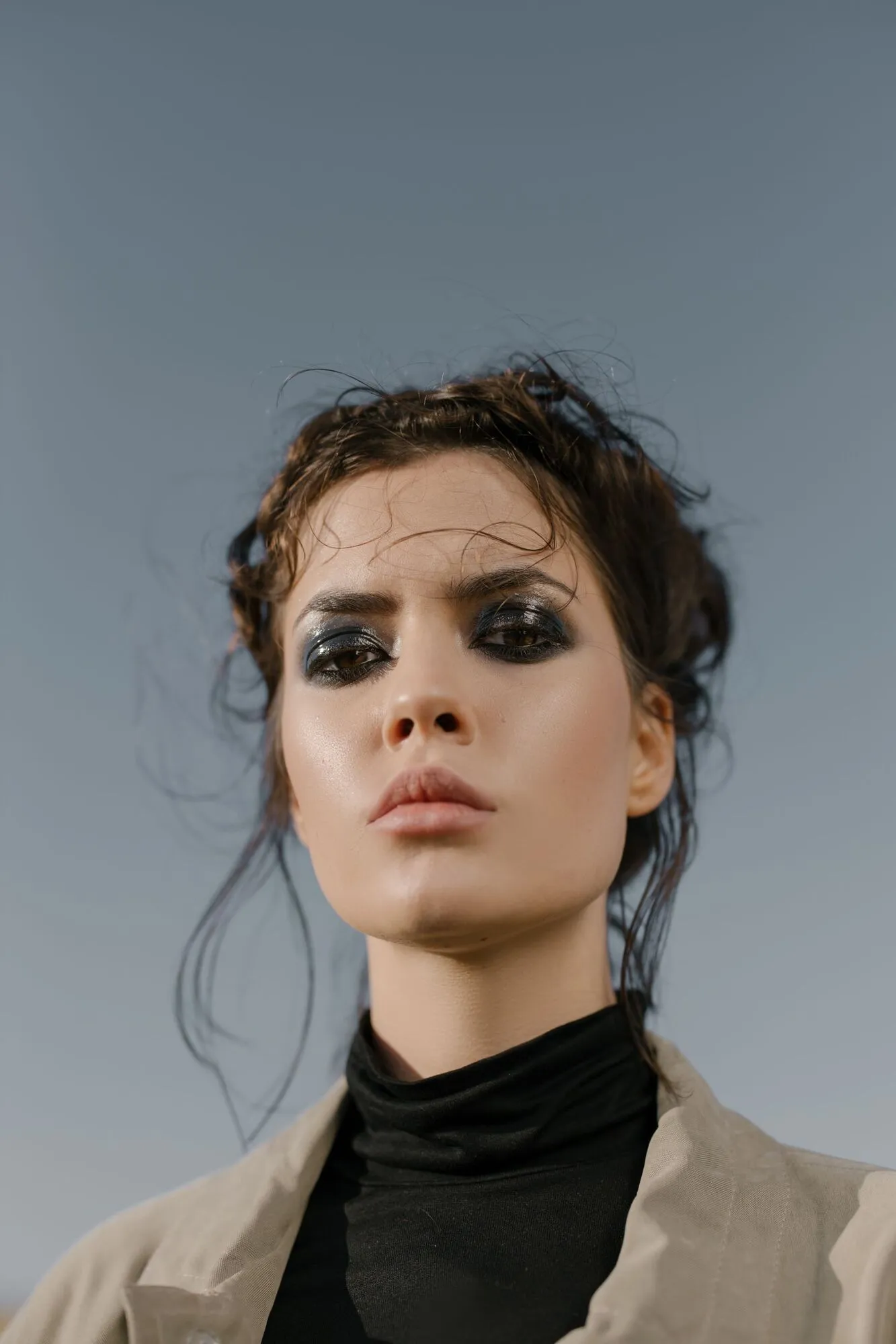 smoky eyes.