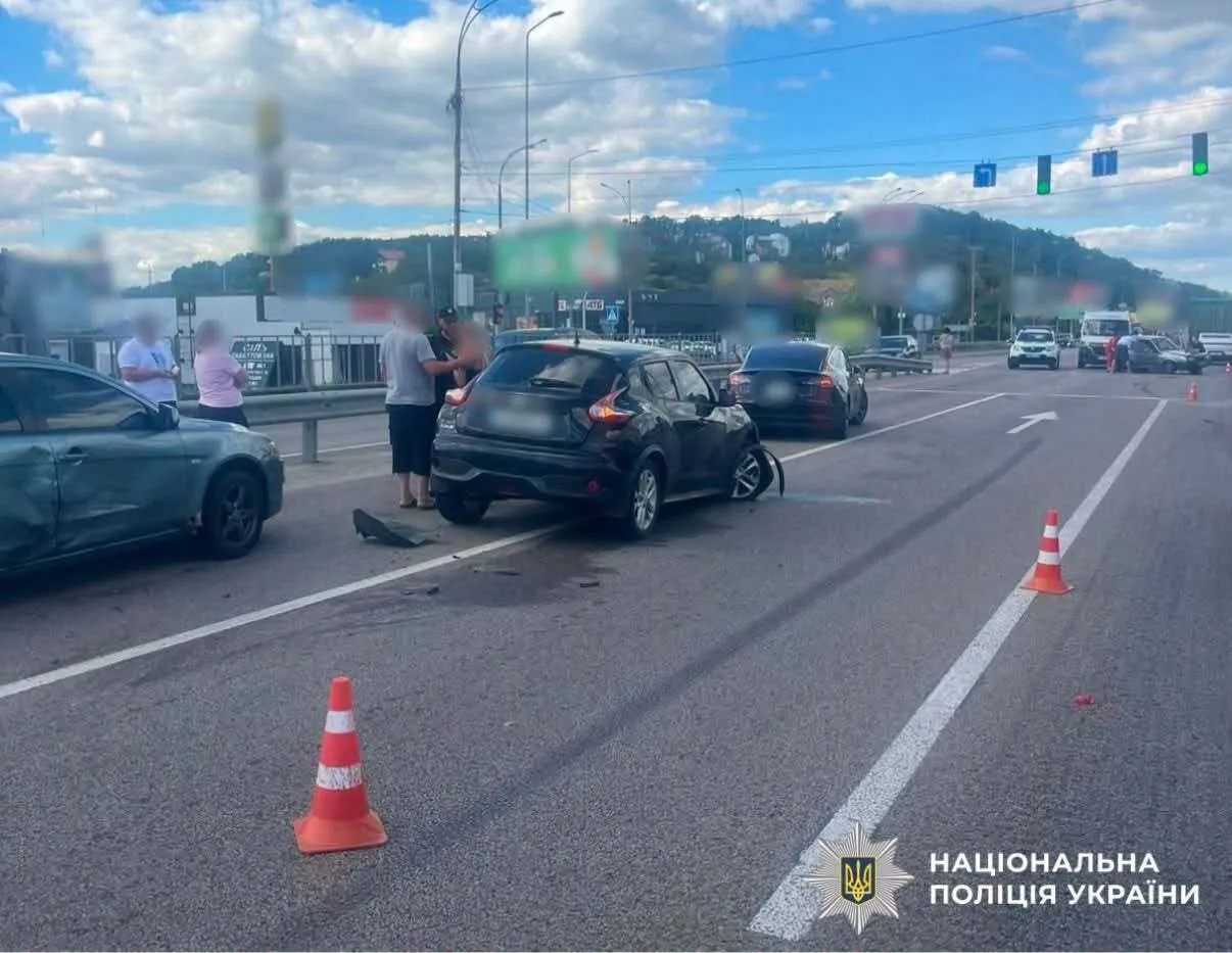 Внаслідок ДТП постраждали чотири людини, серед яких є дитина.