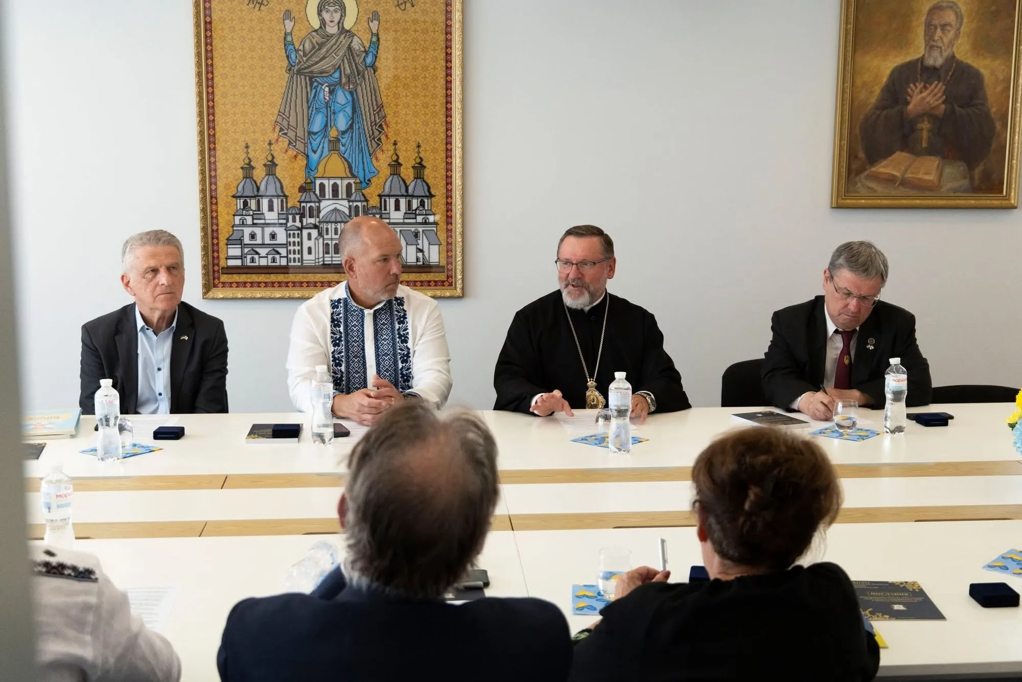 Обговорили суспільну єдність та підтримку українців за кордоном