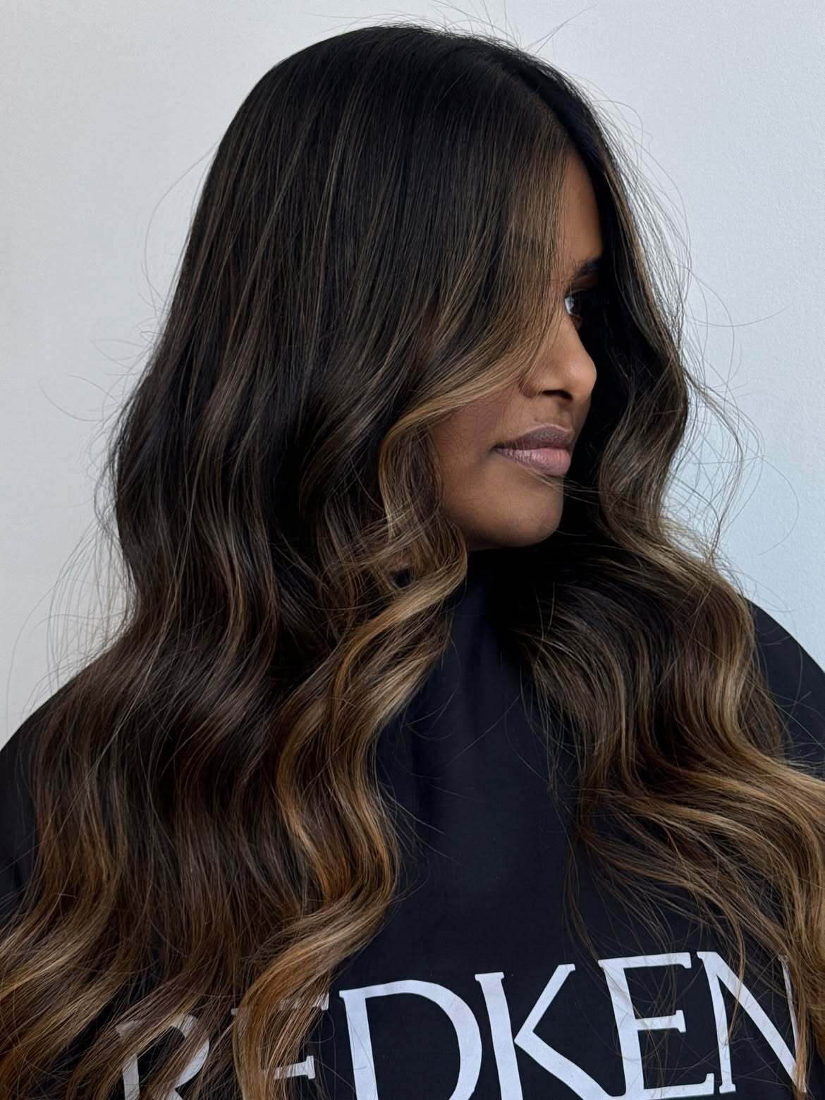 Что такое golden-hour brunette.