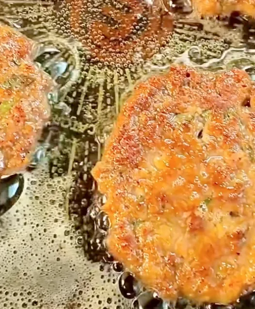 Сколько жарить котлеты