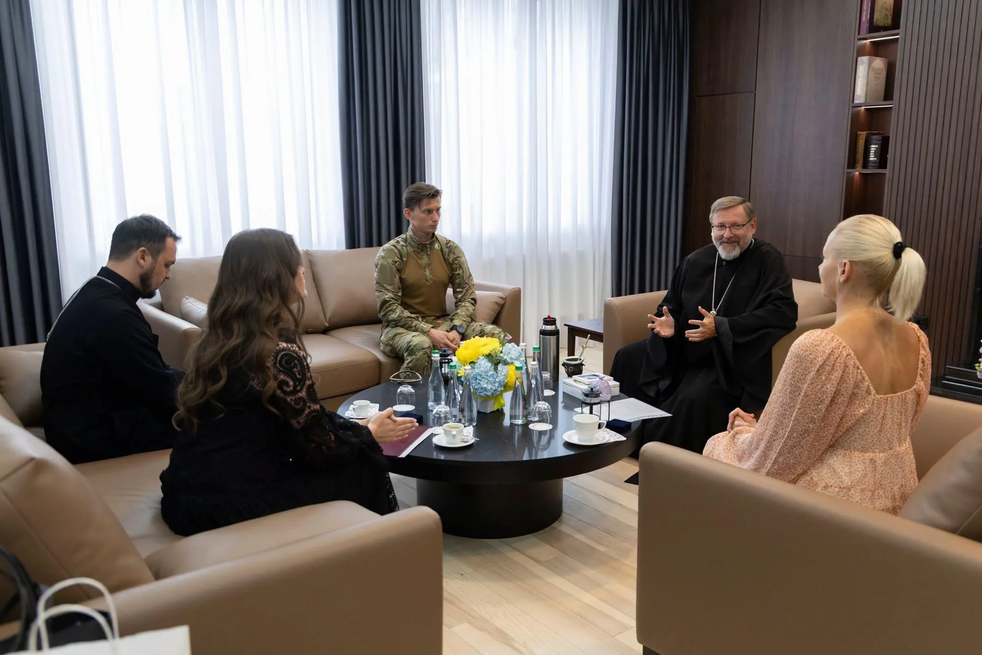 Зустріч працівників організації з Блаженнішим Святославом.