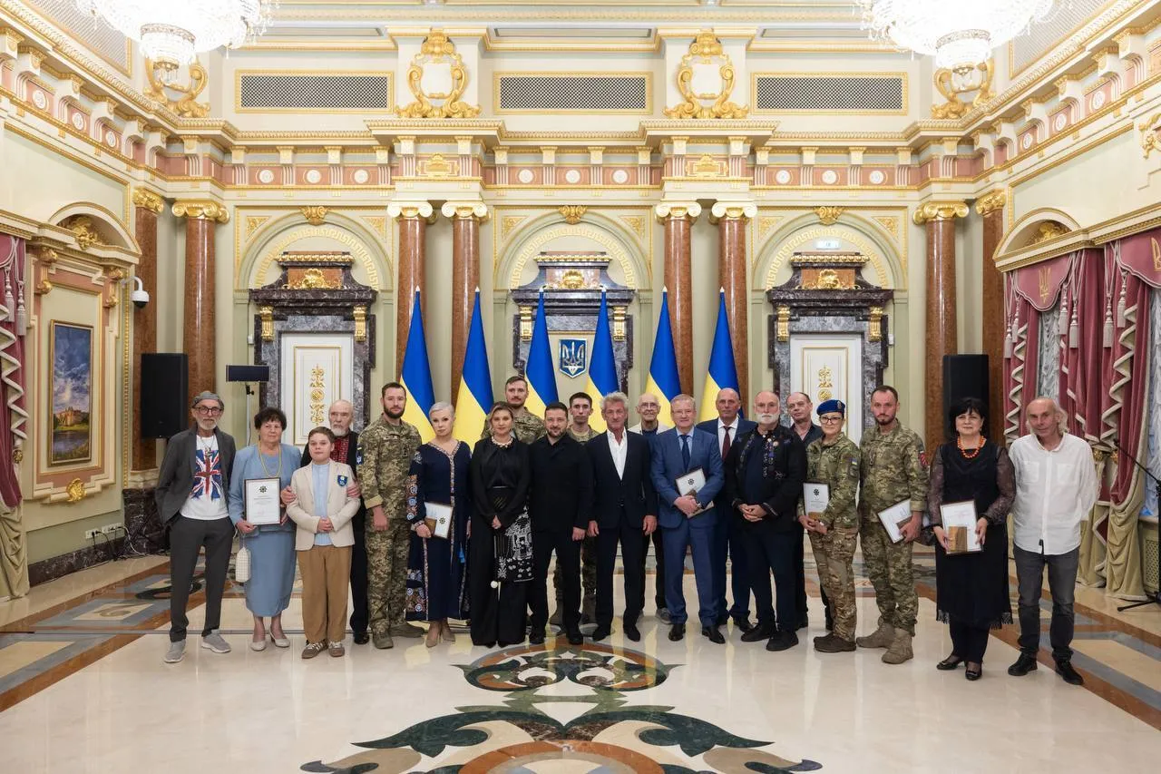 Зеленский удостоил звания "Национальная легенда Украины" 18 человек