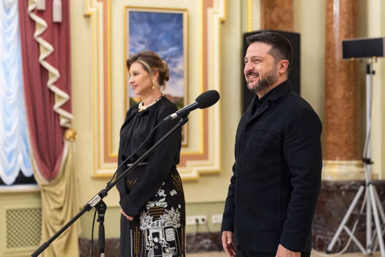 Елена Зеленская появилась на торжественном мероприятии в стильном наряде