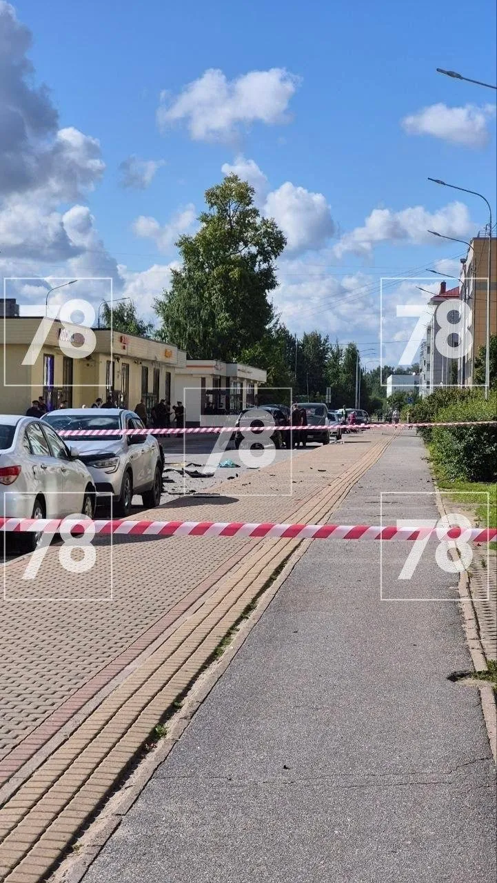В РФ взорвался автомобиль с военным