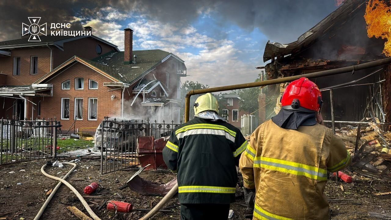 Ліквідація наслідків російської атаки на Київщині.