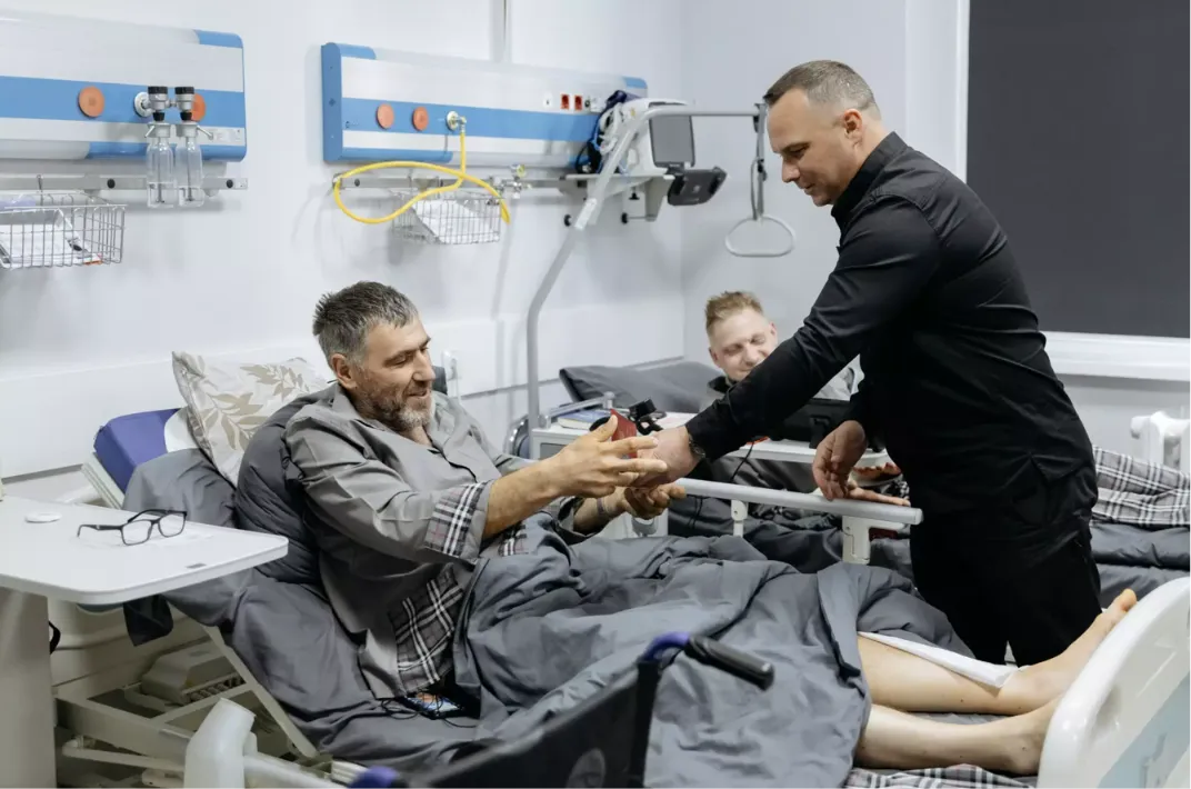Міністр Вигівський&nbsp;відвідав наших Захисників та Захисниць, які нині проходять лікування в одному з медзакладів на Чернігівщині