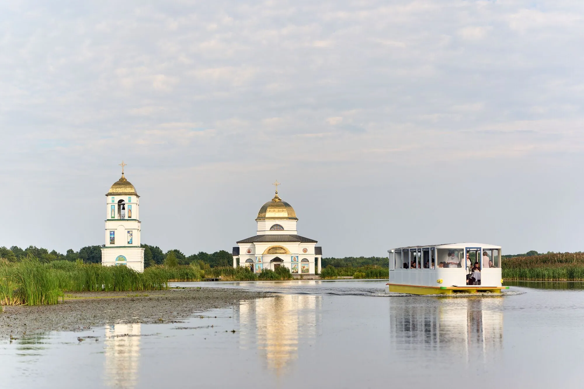 Упродовж подорожі реальні місця перепліталися з фентезійним світом «Хроніки Сили»