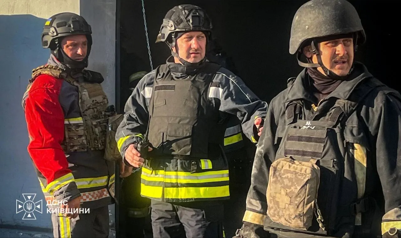 Ликвидация последствий вражеских ударов в Киевской области